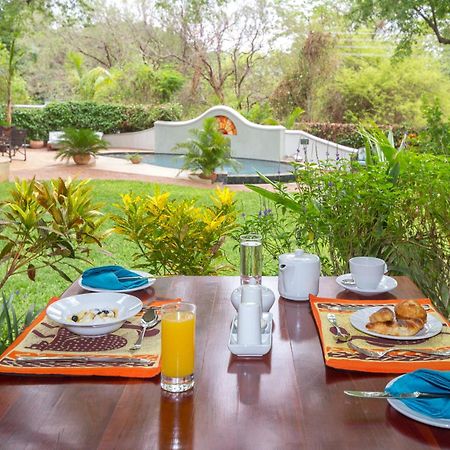 The Courtney Lodge Victoria Falls Ngoại thất bức ảnh