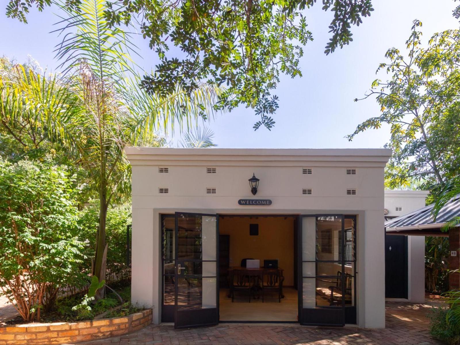The Courtney Lodge Victoria Falls Ngoại thất bức ảnh
