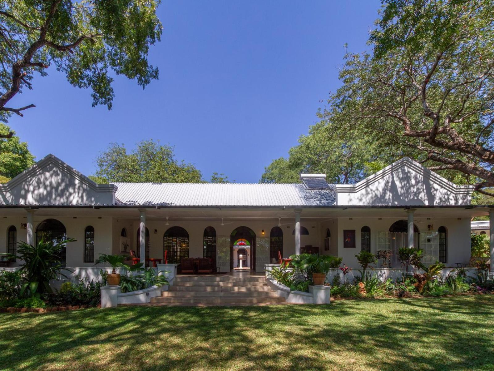 The Courtney Lodge Victoria Falls Ngoại thất bức ảnh