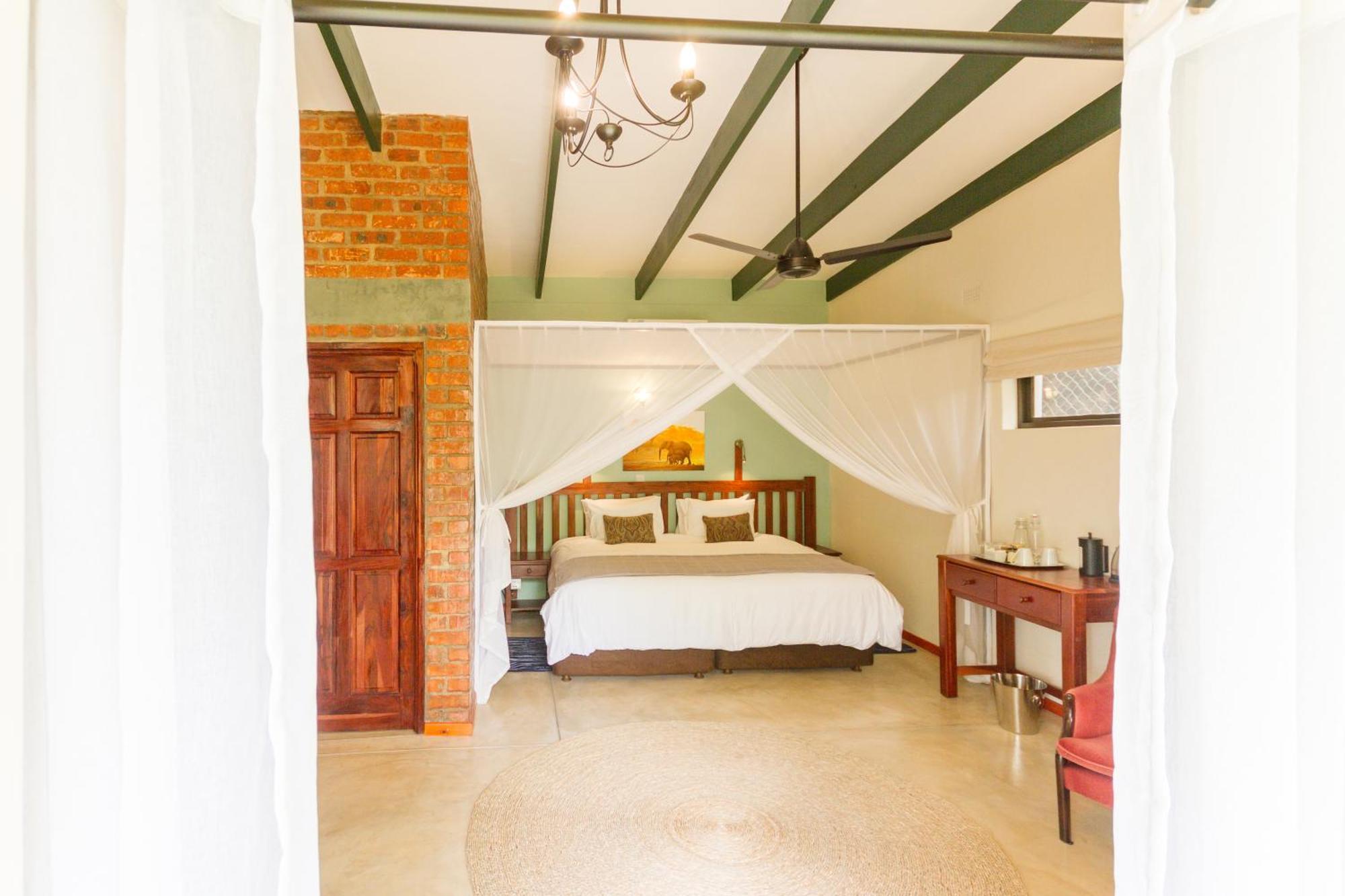 The Courtney Lodge Victoria Falls Ngoại thất bức ảnh